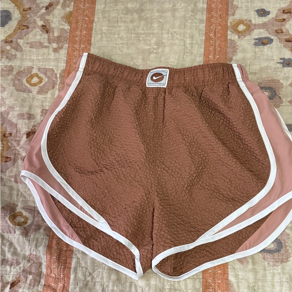 Nike Women's Brown and Pink Athletic Shorts